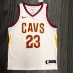 Camiseta branca no 23 do James do Cavaliers