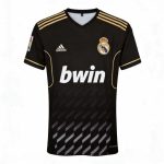 Camisa Retrô Visitante do Real Madrid 2011-2012 – Número 8